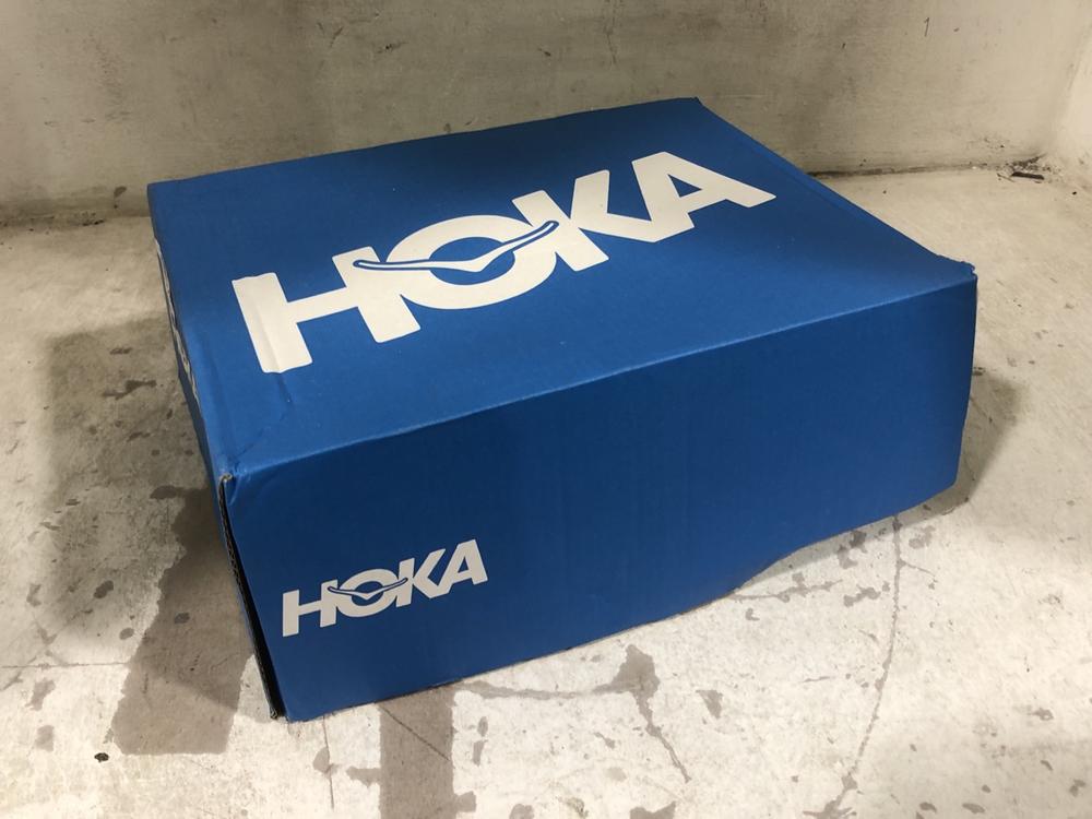 Lot 723  
            Chesterfield SR45 - Parcel Delivery Only 

                
HOKA W BONDI 9 UK SIZE 6 (LOCATION: E9)