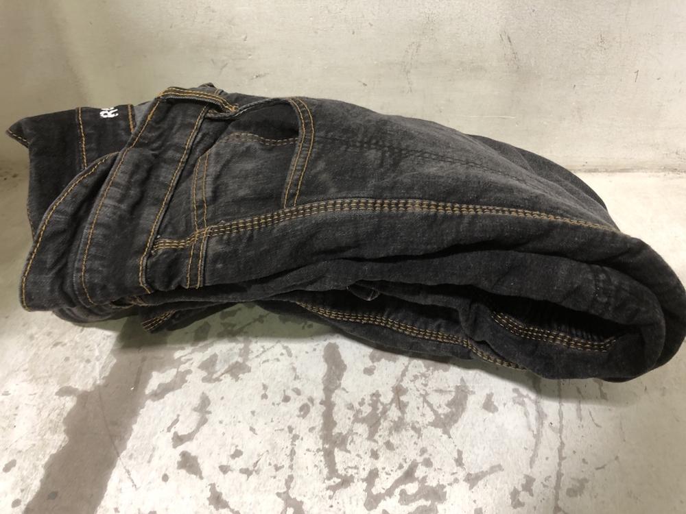 Lot 734  
            Chesterfield SR45 - Parcel Delivery Only 

                
RED ROUTE TROUSER SIZE 30 (LOCATION: E10)