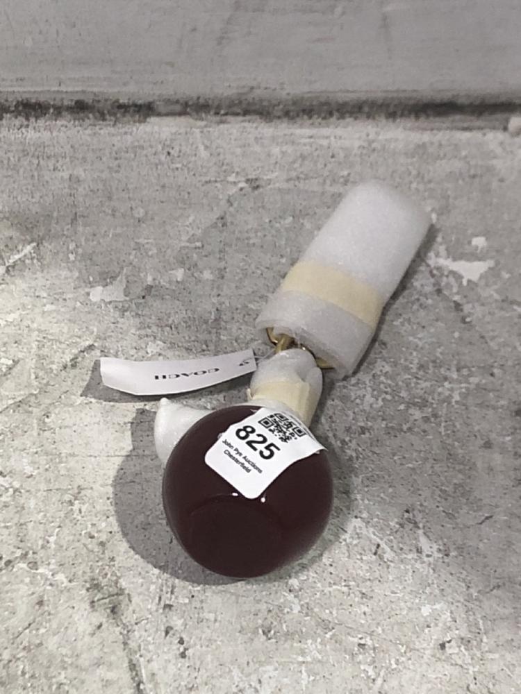 Lot 825  
            Chesterfield SR45 - Parcel Delivery Only 

                
COACH RED APPLE BAG CHARM KEYCHAIN (LOCATION: D1)