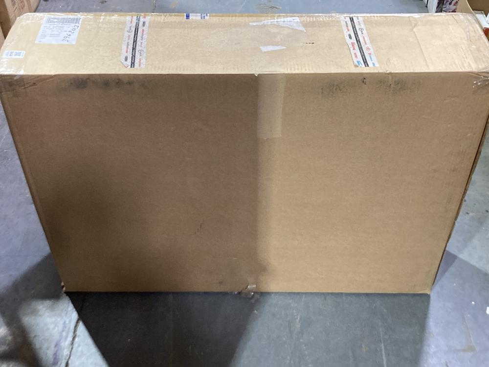 Lot 844  
            Chesterfield SR45 - Parcel Delivery Only 

                
BEKO REPLACEMENT FRIDGE DOOR 118-BO-39443 (LOCATION: D2)