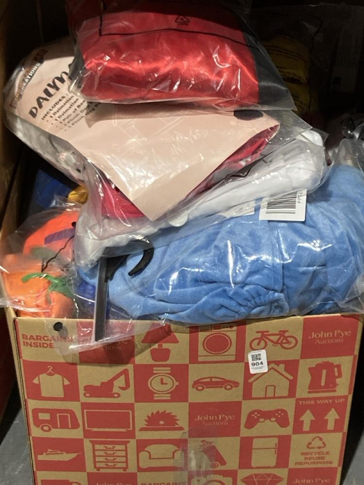 Lot 904  
            Chesterfield SR45 - Parcel Delivery Only 

                
BOX OF ASSORTED FANCY DRESS TO INCLUDE SPOOKTACULAR CREATIONS DALMATION 06-12 MON...
