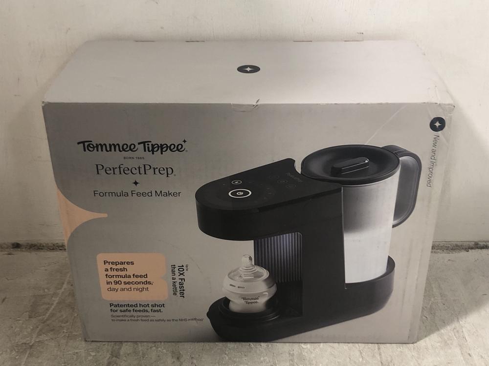 Lot 926  
            Chesterfield SR45 - Parcel Delivery Only 

                
TOMMEE TIPPEE PERFECT PREP FORMULA FEED MAKER (LOCATION: D5)