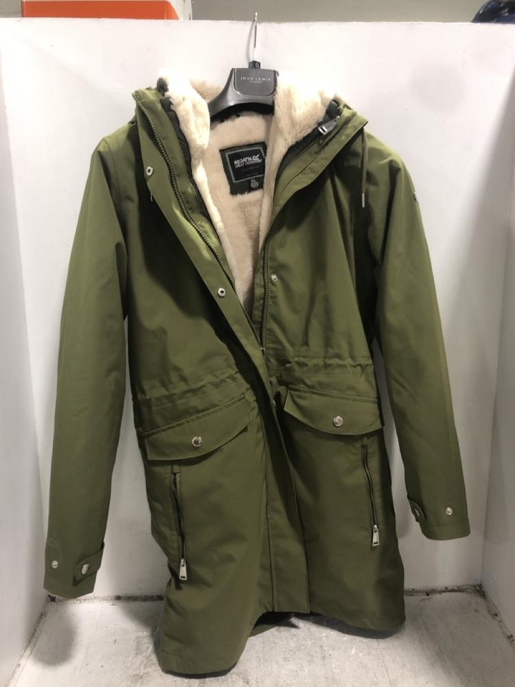 Lot 944  
            Chesterfield SR45 - Parcel Delivery Only 

                
REGATTA GREAT OUTDOORS WOMENS COAT GREEN UK 8 (LOCATION: D6)
