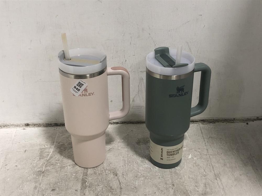 Lot 948  
            Chesterfield SR45 - Parcel Delivery Only 

                
2X STANLEY 1.18L QUENCHER H2.0 TUMBLER (LOCATION: D6)