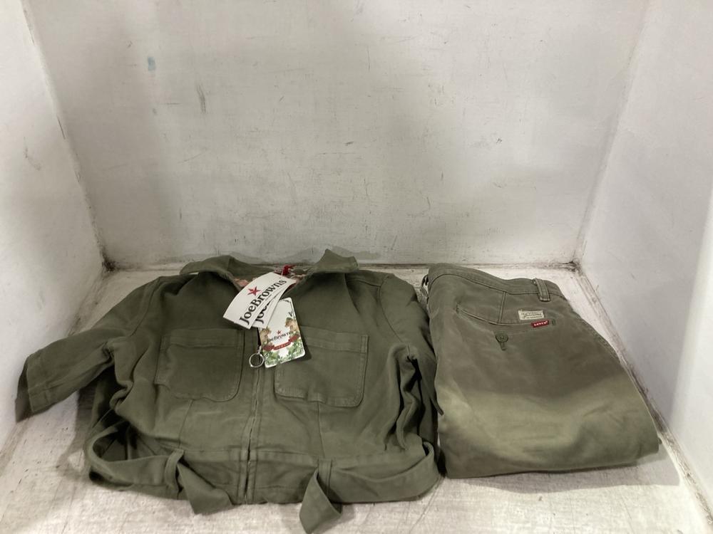 Lot 973  
            Chesterfield SR45 - Parcel Delivery Only 

                
JOE BROWNS WOMENS MATCHING TROUSER AND JACKET GREEN UK SIZE 10 (LOCATION: D7)