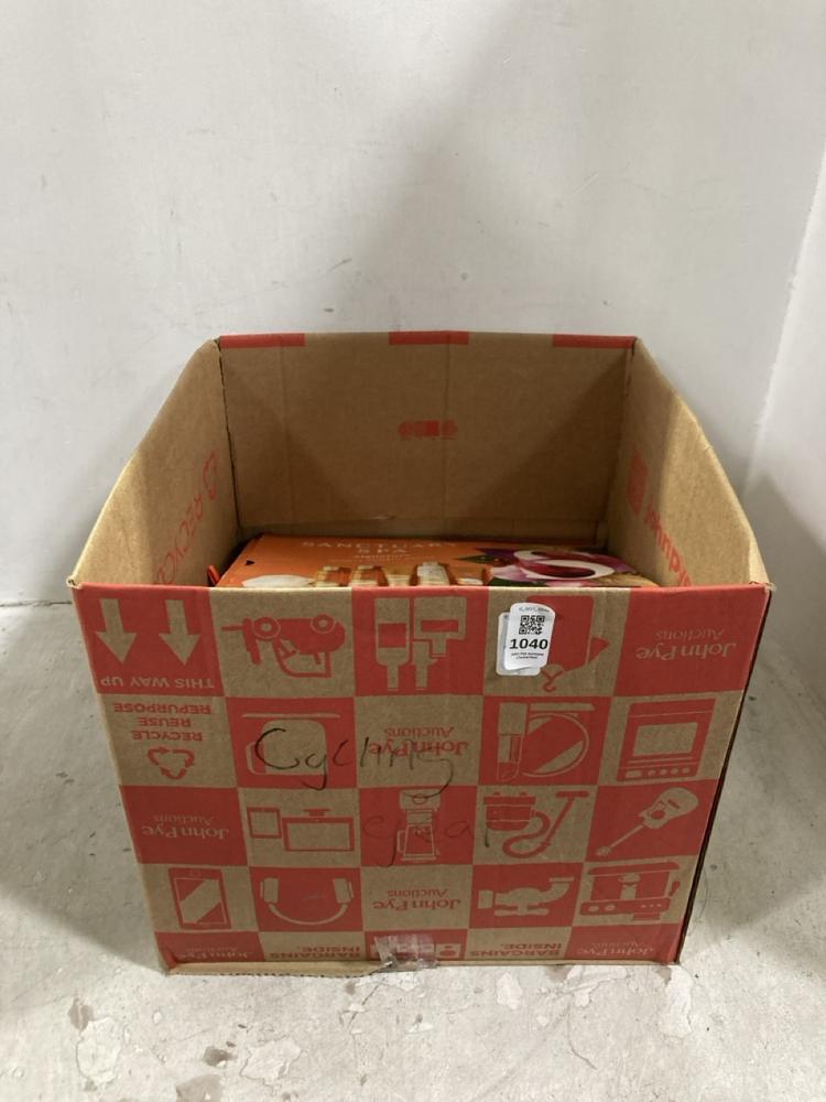 Lot 1040  
            Chesterfield SR44 - Parcel Delivery Only 

                
BOX OF ASSORTED ITEMS TO INCLUDE SANCTUARY SPA SIGNATURE GIFT SET (LOCATION: D7)