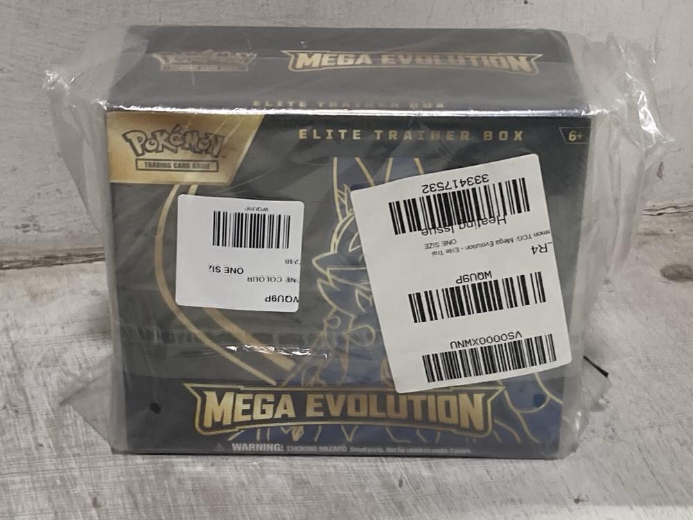 Lot 1054  
            Chesterfield SR44 - Parcel Delivery Only 

                
POKEMON MEGA EVOLUTION ELITE TRAINER BOX (LOCATION: D8)