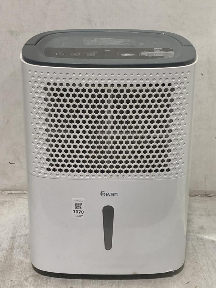 Lot 1070  
            Chesterfield SR44 - Parcel Delivery Only 

                
SWAN DEHUMIDIFIER 10L IN WHITE (LOCATION: D8)