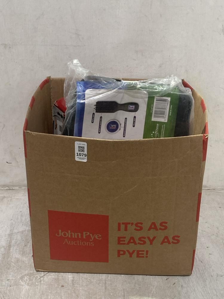 Lot 1079  
            Chesterfield SR44 - Parcel Delivery Only 

                
BOX OF ASSORTED SPORTS ITEMS TO INCLUDE TARGET THE NUKE LUKE LITTLER 22 PIECE DAR...