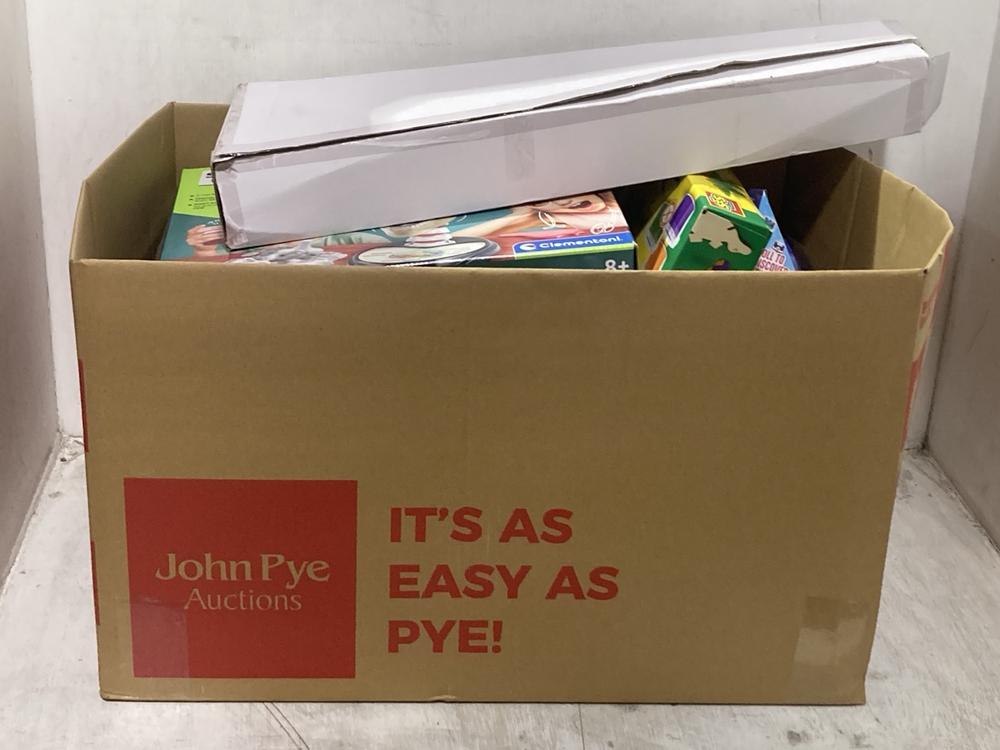 Lot 1086  
            Chesterfield SR44 - Parcel Delivery Only 

                
BOX OF ASSORTED KIDS TOYS TO INCLUDE SCIENCE & PLAY (LOCATION: D8)