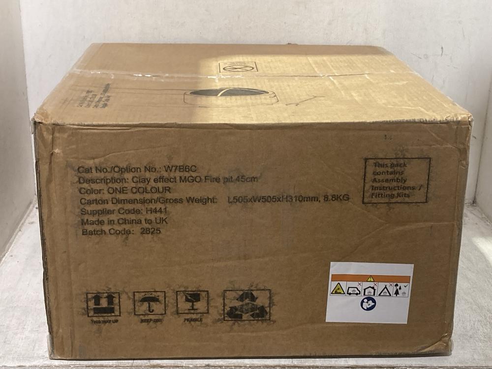 Lot 1089  
            Chesterfield SR44 - Parcel Delivery Only 

                
CLAY EFFECT MGO 45CM FIRE PIT MODEL: W7B6C (LOCATION: D8)