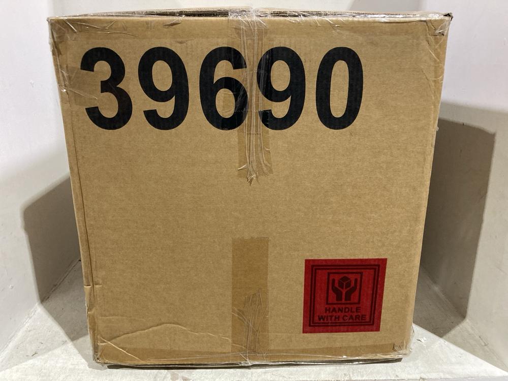 Lot 1135  
            Chesterfield SR44 - Parcel Delivery Only 

                
BELIANI SET TAGGART METAL RED - ITEM NO. 39690 - ORIGINAL RRP £119.99 (LOCATION: C2)