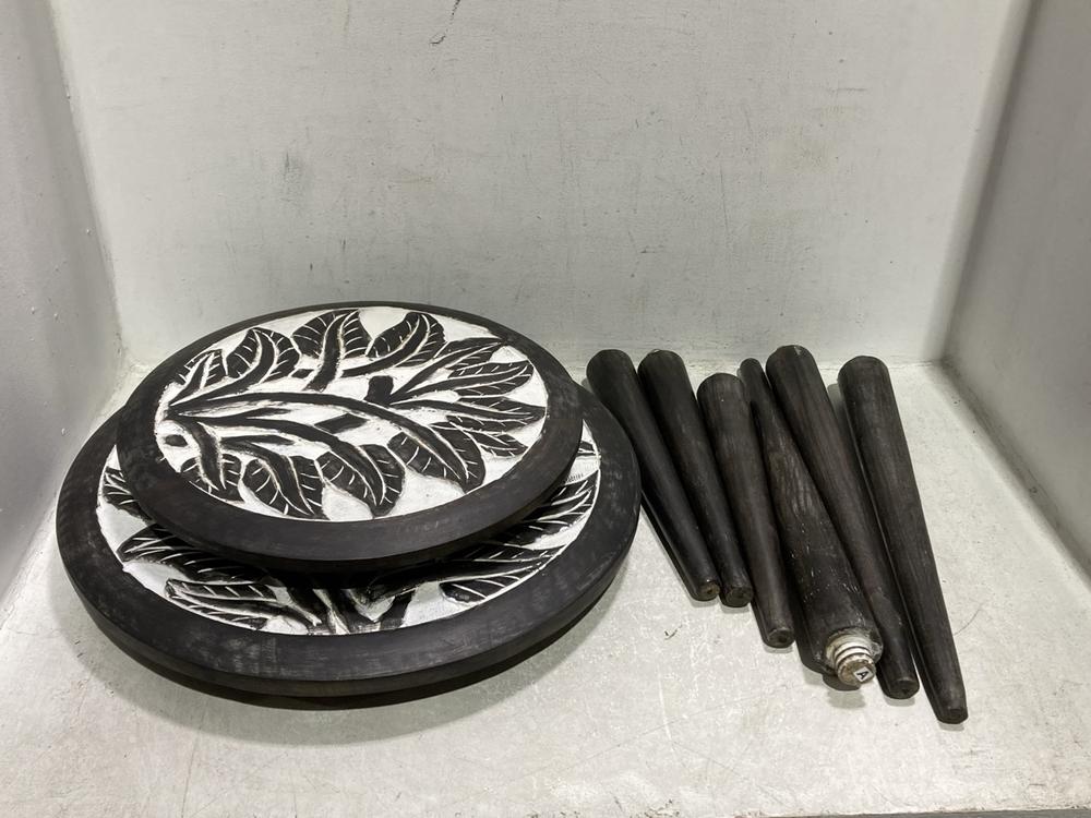 Lot 1155  
            Chesterfield SR44 - Parcel Delivery Only 

                
BELIANI SIDE TABLE - ITEM NO. 25442 - (LOCATION: C3)