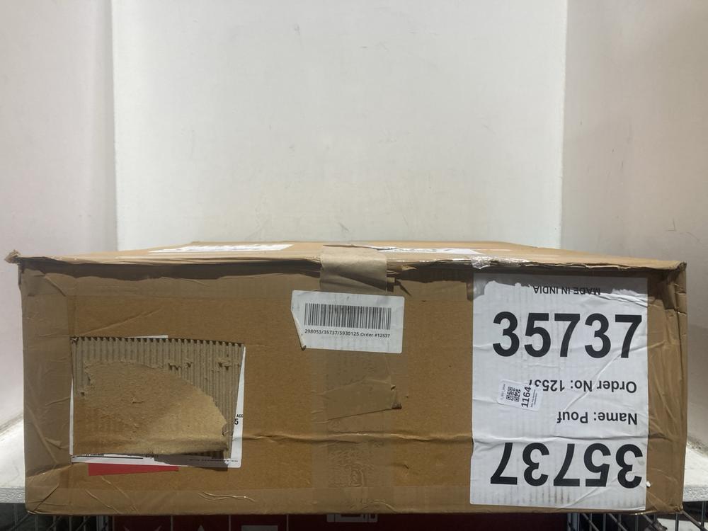 Lot 1164  
            Chesterfield SR44 - Parcel Delivery Only 

                
BELIANI POUF - ITEM NO. 35737 - (LOCATION: C4)