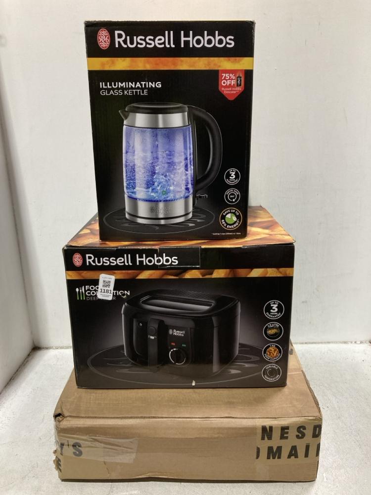 Lot 1181  
            Chesterfield SR44 - Parcel Delivery Only 

                
3 X ASSORTED KITCHEN ITEMS TO INCLUDE RUSSELL HOBBS ILLUMINATING GLASS KETTLE 1.7...