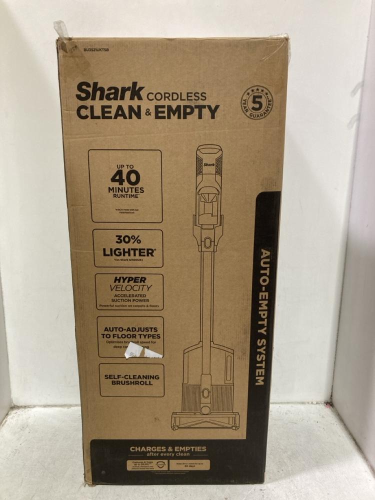 Lot 1201  
            Chesterfield SR44 - Parcel Delivery Only 

                
SHARK CORDLESS VACUUM CLEANER (LOCATION: C5)