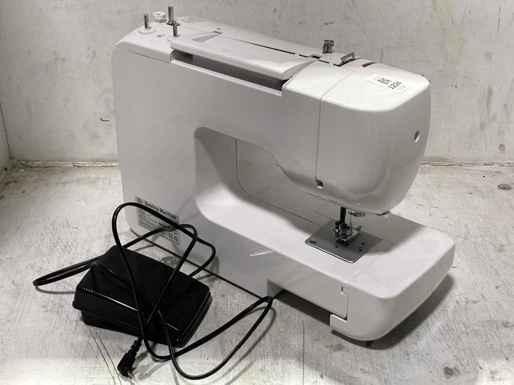 Lot 1224  
            Chesterfield SR44 - Parcel Delivery Only 

                
UTEN 2200 SEWING MACHINE IN WHITE (LOCATION: C6)