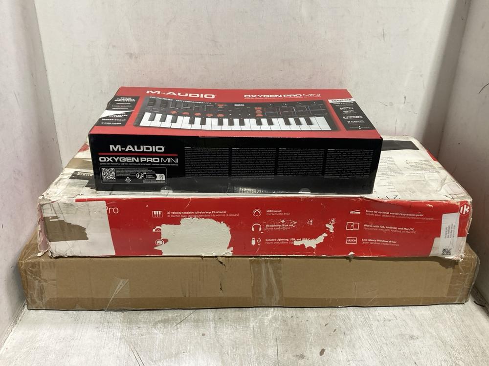 Lot 1226  
            Chesterfield SR44 - Parcel Delivery Only 

                
3 X ASSORTED MUSIC ITEMS TO INCLUDE M-AUDIO OXYGEN PRO MINI KEYBOARD (LOCATION: C6)