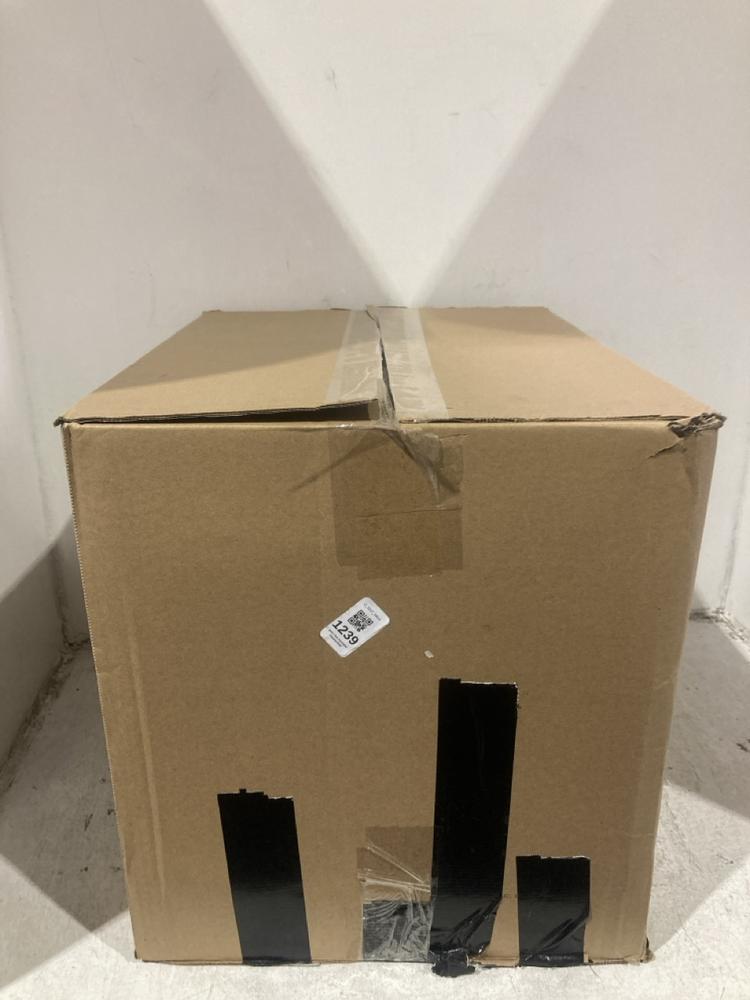 Lot 1239  
            Chesterfield SR44 - Parcel Delivery Only 

                
AIR FRYER WITH 8 PROGRAMME DIGITAL 6 LITRE ( (LOCATION: C7)