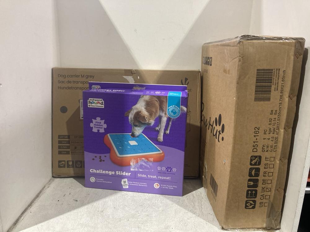 Lot 1255  
            Chesterfield SR44 - Parcel Delivery Only 

                
3 X ASSORTED DOG ITEMS TO INCLUDE TREAT CHALLENGE SLIDER (LOCATION: C7)