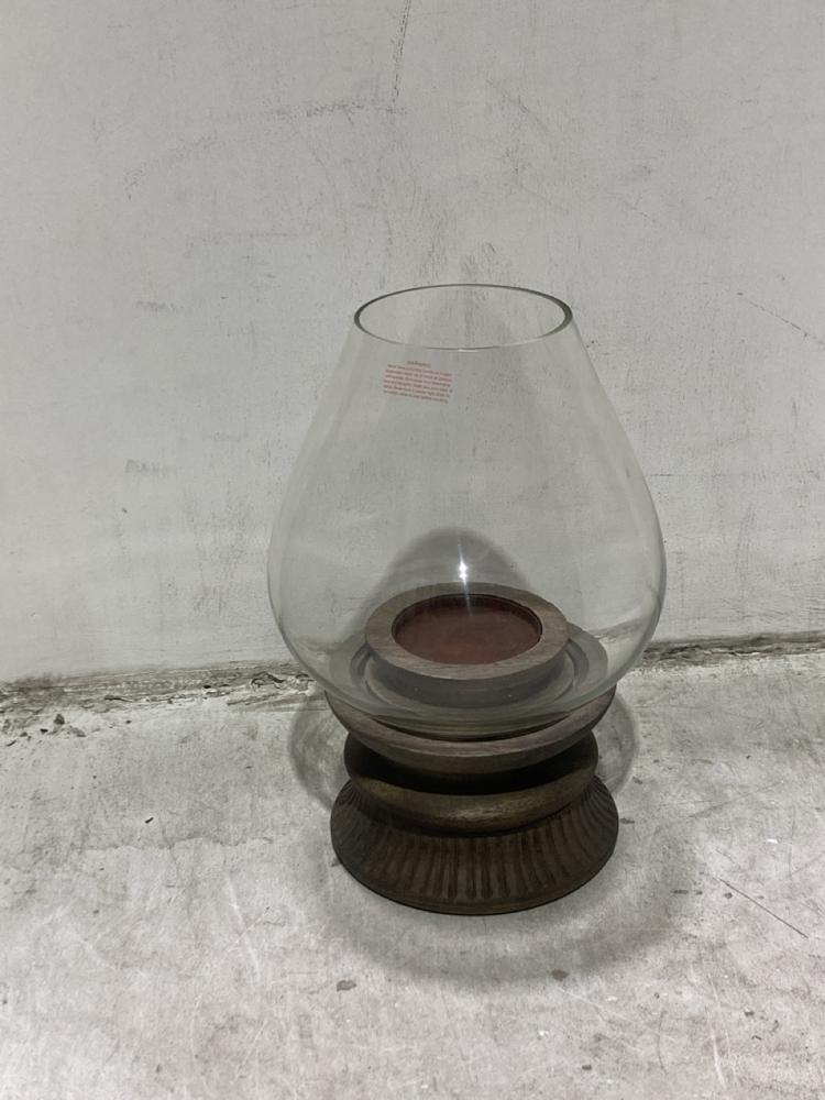 Lot 1272  
            Chesterfield SR44 - Parcel Delivery Only 

                
NKUKU KAWANI MANGO WOOD LANTERN - DARK ASH - ITEM NO. KL4801 (LOCATION: C8)