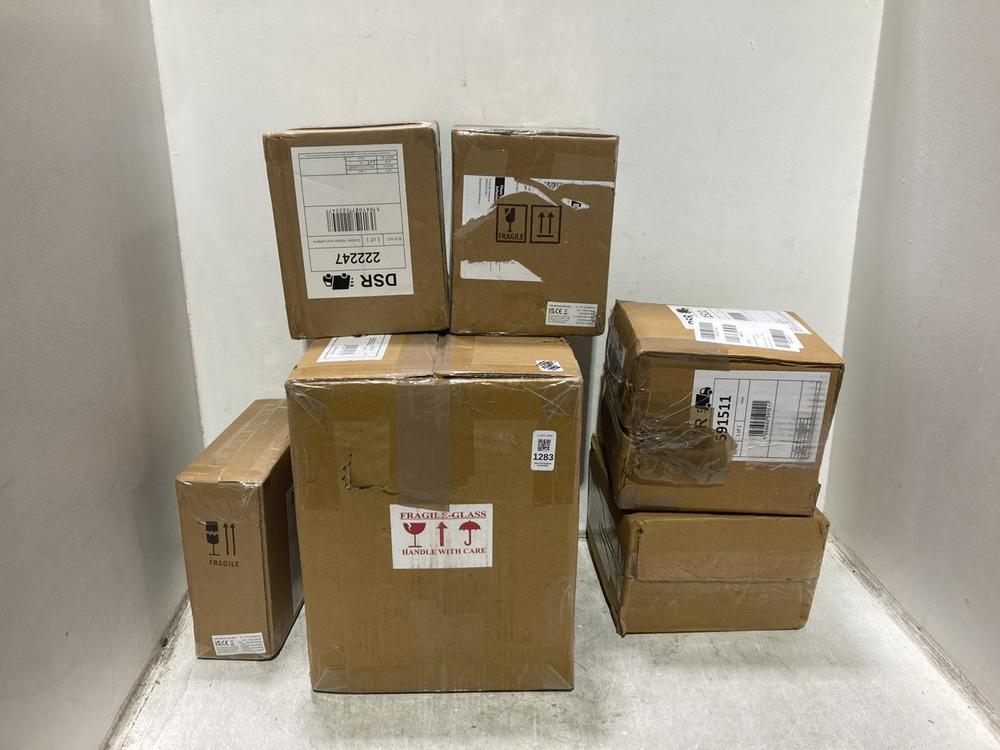 Lot 1283  
            Chesterfield SR44 - Parcel Delivery Only 

                
6 X ASSORTED ITEMS TO INCLUDE SINTRA HANDBLOWN CARVED GLASS VASE INK 240MM - ITEM...