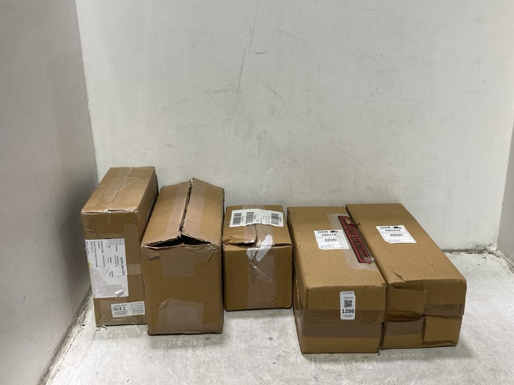 Lot 1286  
            Chesterfield SR44 - Parcel Delivery Only 

                
5 X ASSORTED ITEMS TO INCLUDE LED 1 WICK CANDLE GREY 3PK 70X70X150MM - ITEM NO. 2...