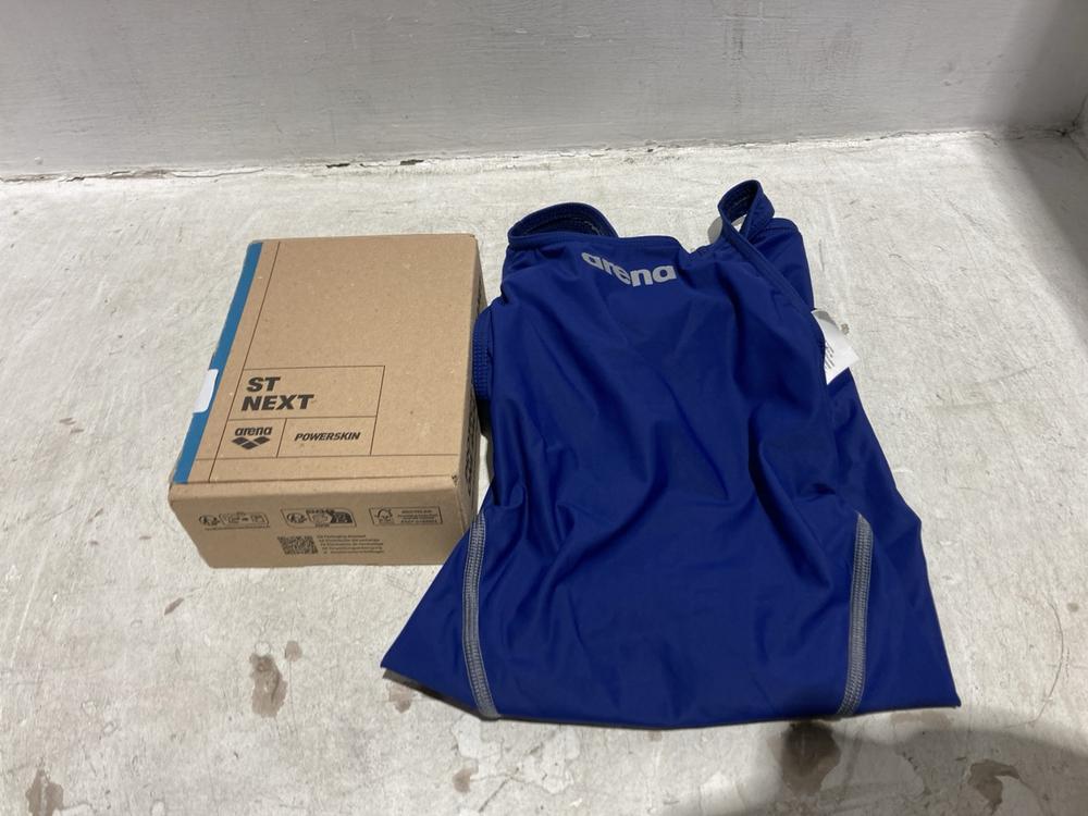 Lot 1315  
            Chesterfield SR44 - Parcel Delivery Only 

                
2 X ASSORTED CLOTHING ITEMS TO INCLUDE ARENA ST NEXT POWERSKIN (LOCATION: B1)