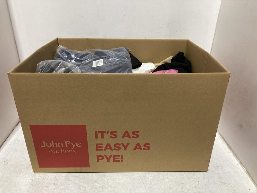 Lot 1378  
            Chesterfield SR44 - Parcel Delivery Only 

                
BOX OF ASSORTED CLOTHING ITEMS TO INCLUDE FIFA WOMEN'S WORLD CUP JACKET SIZE LARG...