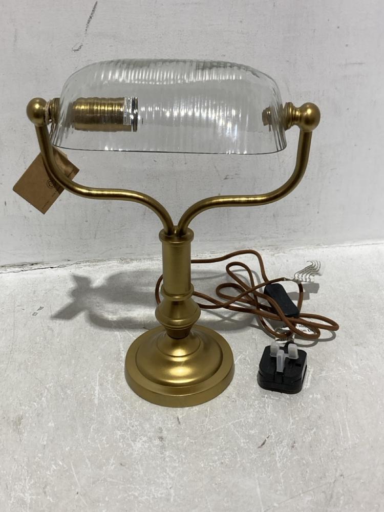 Lot 137  
            Chesterfield SR44 - Parcel Delivery Only 

                
NKUKU ULANI VINTAGE DESK LAMP - ANTIQUE BRASS & CLEAR - ONE SIZE - ITEM NO. UL050...
