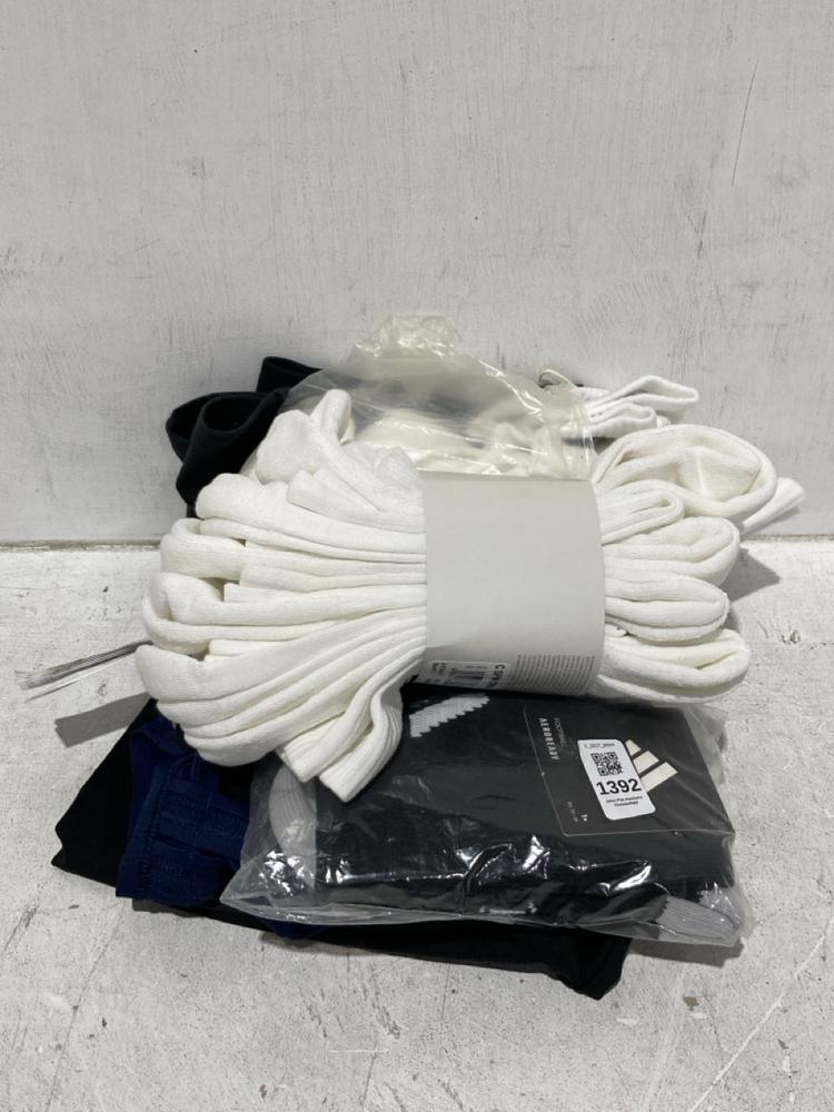 Lot 1392  
            Chesterfield SR44 - Parcel Delivery Only 

                
QTY OF ASSORTED ITEMS TO INCLUDE ADIDAS SOCKS IN BLACK - UK SIZE XS (LOCATION: B3)