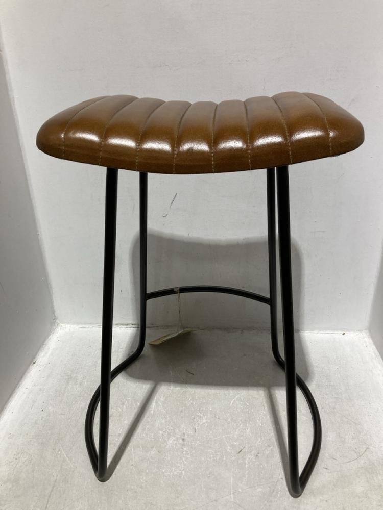 Lot 139  
            Chesterfield SR44 - Parcel Delivery Only 

                
NKUKU RIBBED LEATHER STOOL - AGED TAN - SMALL - ITEM NO. NS1101 - ORIGINAL RRP £2...