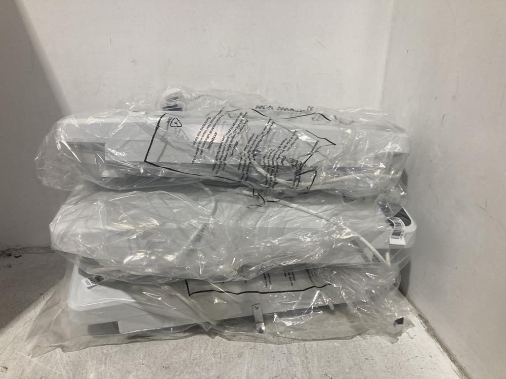 Lot 1497  
            Chesterfield SR44 - Parcel Delivery Only 

                
3 X MYLEK OVERDOOR FAN HEATERS (LOCATION: B7)