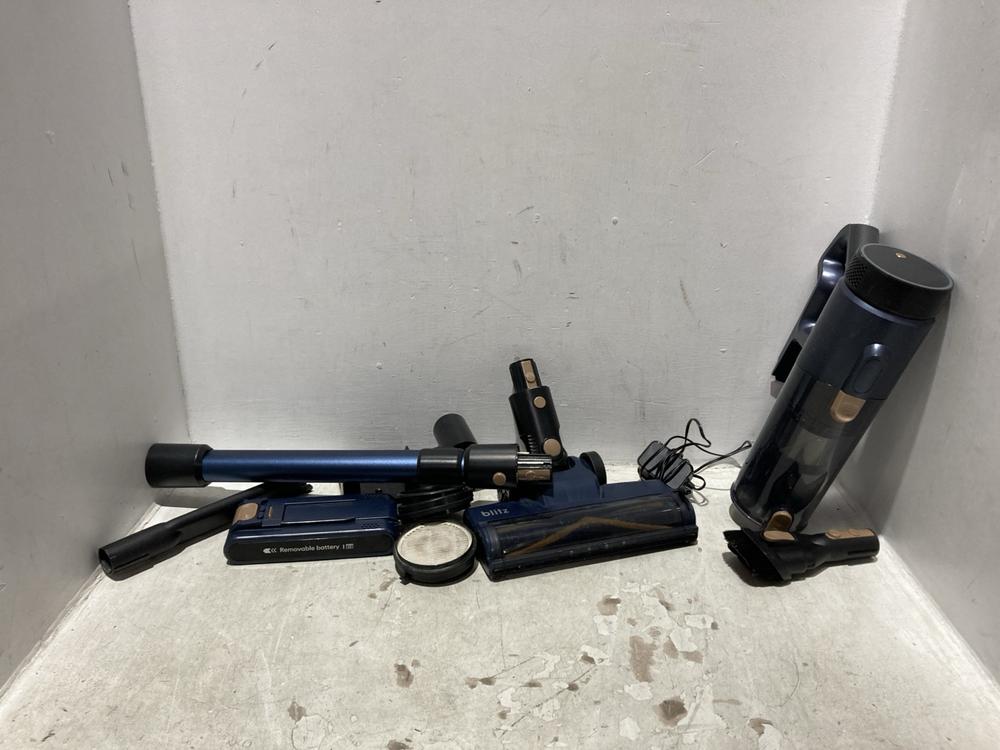 Lot 1521  
            Chesterfield SR44 - Parcel Delivery Only 

                
CORDLESS UPRIGHT VACUUM CLEANER IN NAVY BLUE WITH BATTERY (LOCATION: B8)