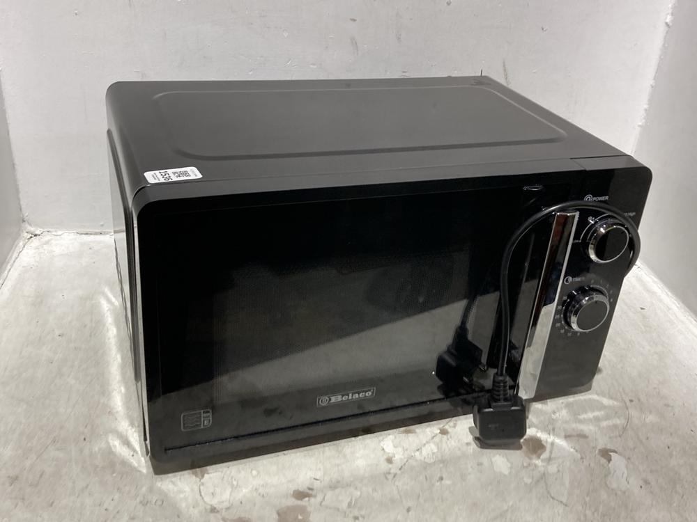 Lot 1536  
            Chesterfield SR44 - Parcel Delivery Only 

                
BELACO MANUAL MICROWAVE IN BLACK 800W (LOCATION: B8)