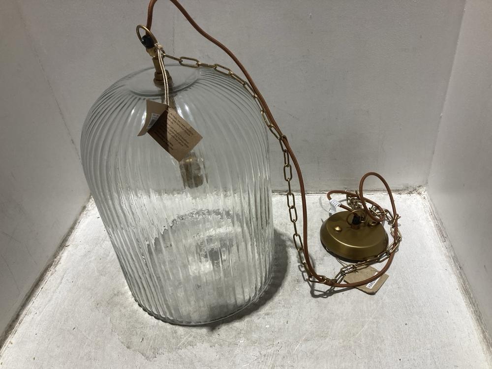 Lot 157  
            Chesterfield SR44 - Parcel Delivery Only 

                
NKUKU LUMINA FLUTED RECYCLED GLASS PENDANT - CLEAR - LARGE - ITEM NO. LP0401 - OR...