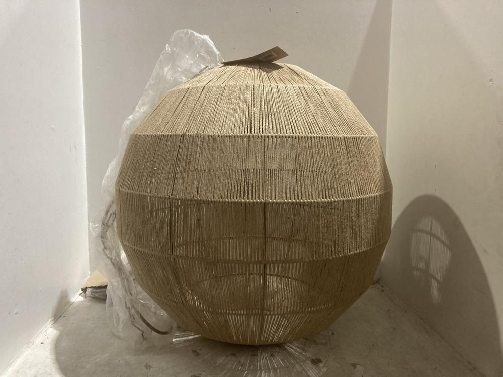 Lot 172  
            Chesterfield SR44 - Parcel Delivery Only 

                
NKUKU NILAVELI WOVEN JUTE SPHERE PENDANT - NATURAL - ITEM NO. NP5101 - ORIGINAL R...