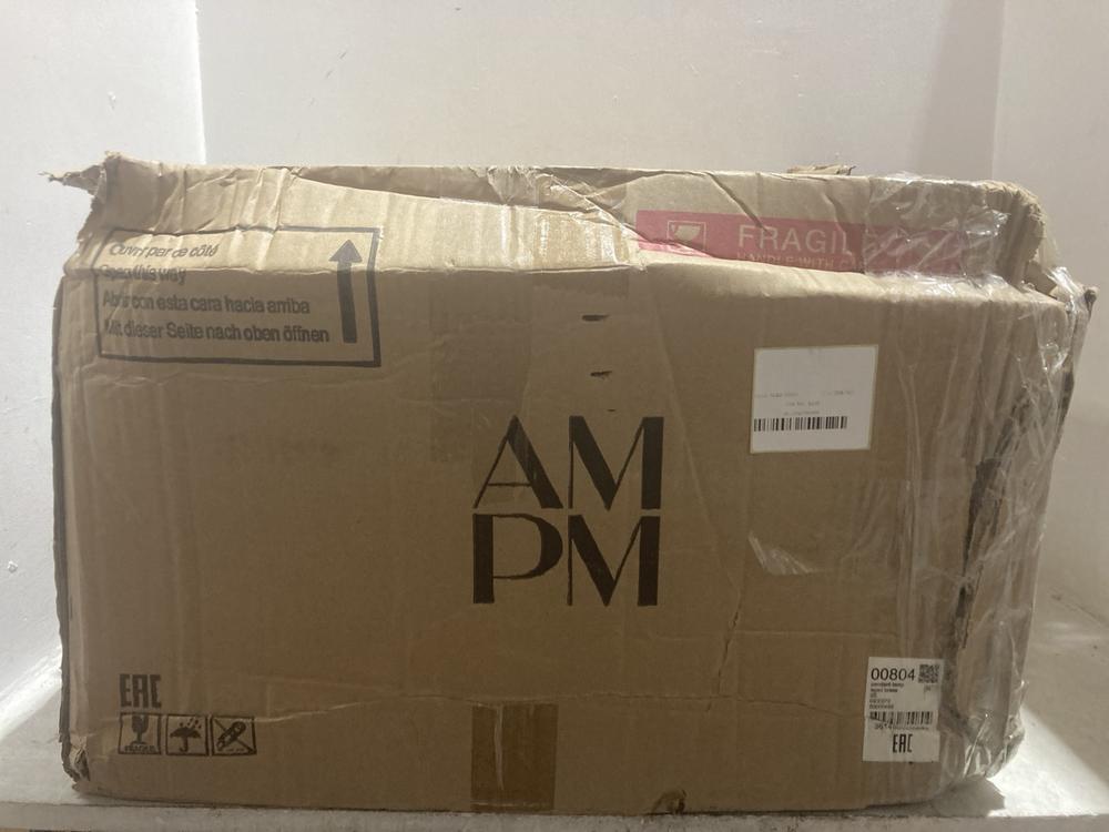 Lot 182  
            Chesterfield SR44 - Parcel Delivery Only 

                
LAREDOUTE PENDANT LAMP IN AGED BRASS (LOCATION: A8)