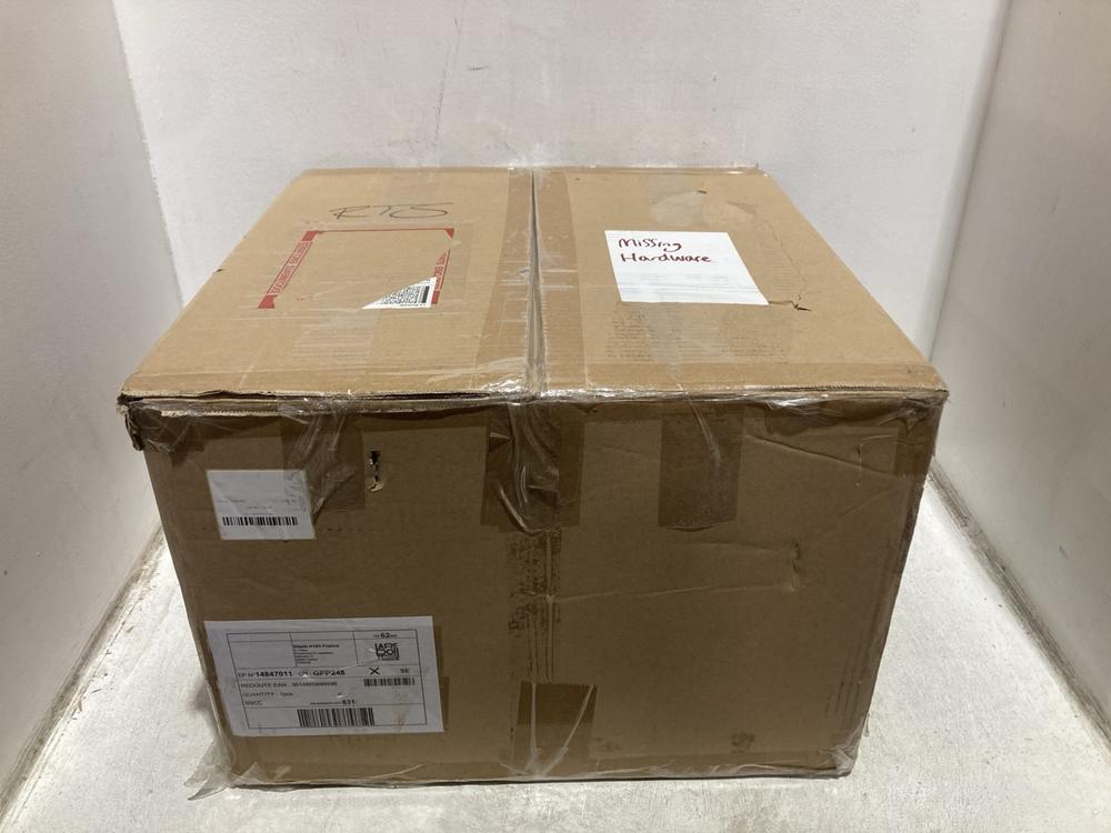 Lot 187  
            Chesterfield SR44 - Parcel Delivery Only 

                
LAREDOUTE CEILING LAMP IN AUBURN (LOCATION: A9)