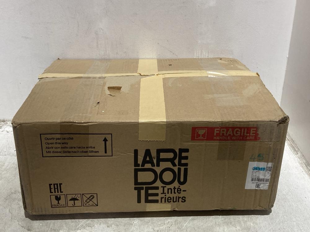 Lot 202  
            Chesterfield SR44 - Parcel Delivery Only 

                
LAREDOUTE LAMP IN RED (LOCATION: A9)