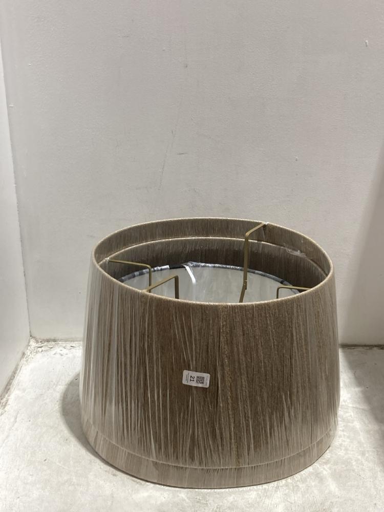 Lot 21  
            Chesterfield SR44 - Parcel Delivery Only 

                
3 X ASSORTED LIGHT SHADES TO INCLUDE NKUKU DIA JUTE LAMPSHADE - INK - LARGE 21.5 ...