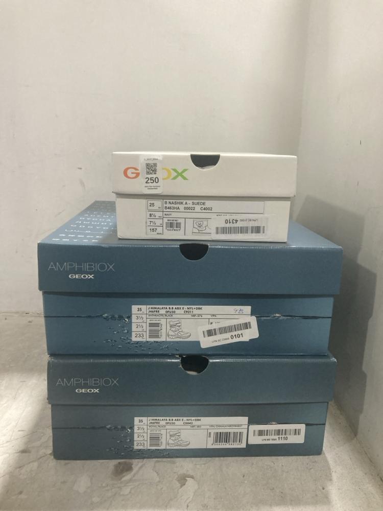 Lot 250  
            Chesterfield SR44 - Parcel Delivery Only 

                
3 X ASSORTED SHOES TO INCLUDE GEOX NASHIK SUEDE SHOES IN NAVY SIZE 7.5 (LOCATION:...