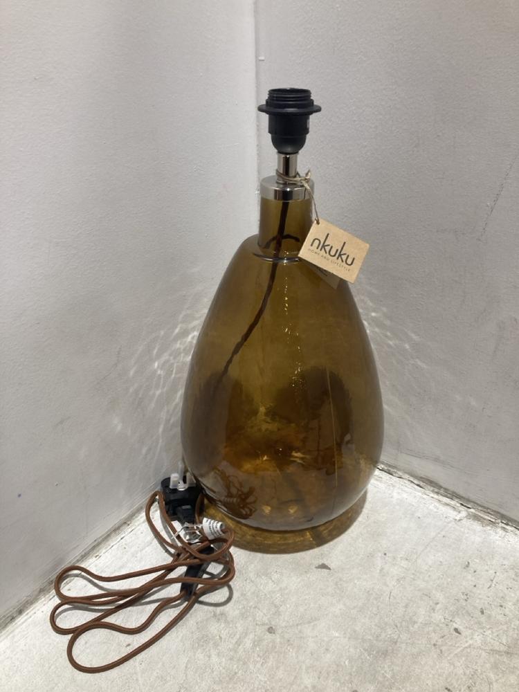 Lot 25  
            Chesterfield SR44 - Parcel Delivery Only 

                
NKUKU BABA RECYCLED GLASS LAMP - BURNT AMBER - LARGE TALL - ITEM NO. BL8301 - ORI...