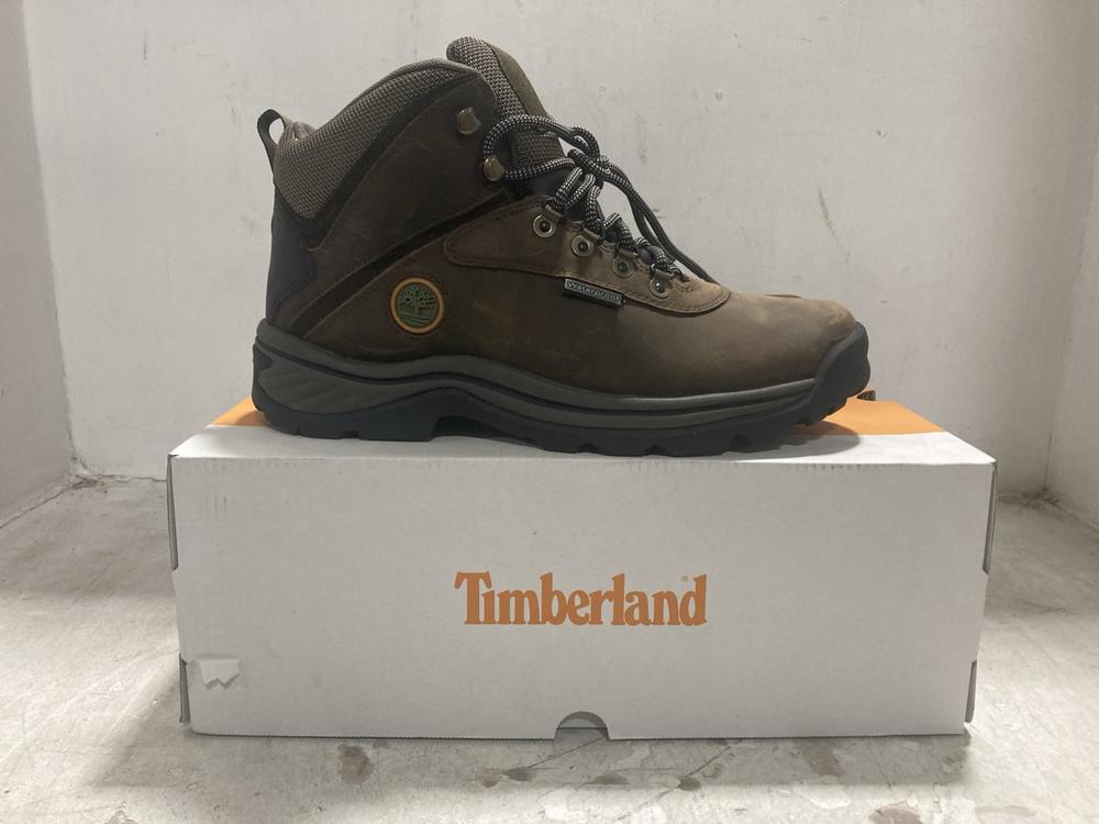 Lot 273  
            Chesterfield SR44 - Parcel Delivery Only 

                
TIMBERLAND WHITE LEDGE MID LC WATERPROOF HK IN BROWN SIZE 9 (LOCATION: F1)