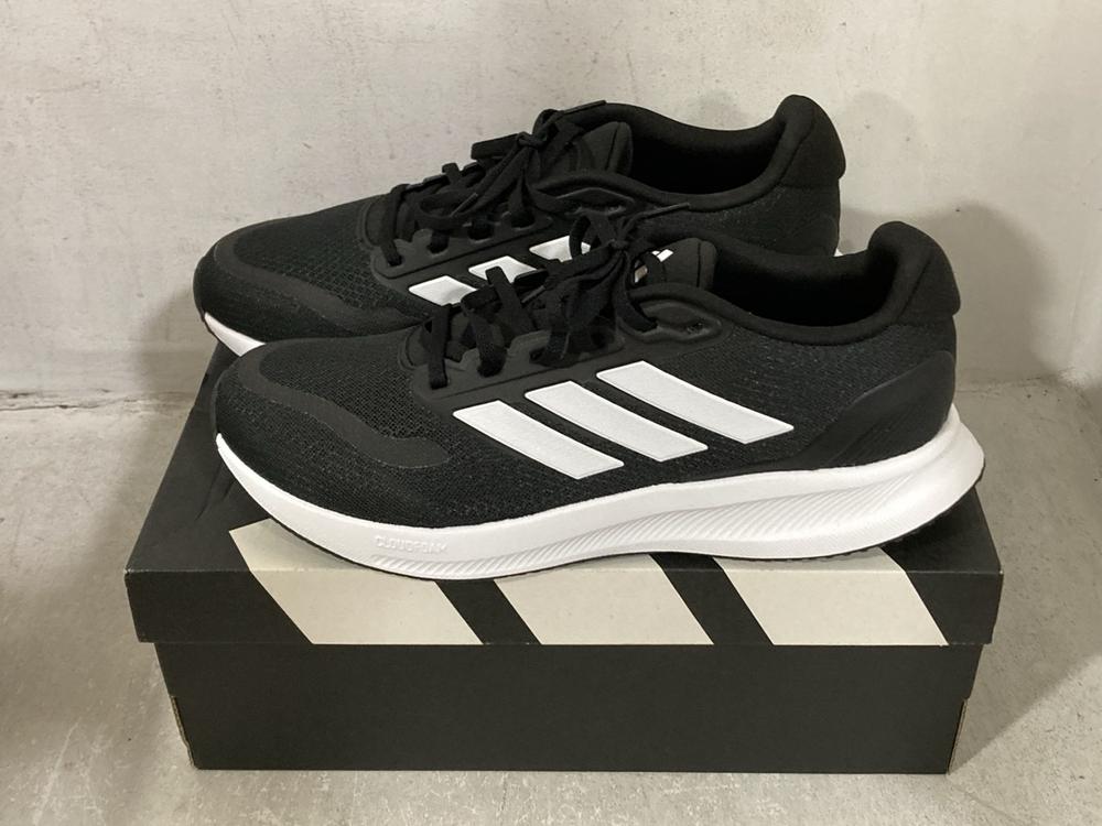 Lot 293  
            Chesterfield SR44 - Parcel Delivery Only 

                
3 X ASSORTED SHOES TO INCLUDE NIKE PREMIER IN BLACK SIZE 10 (LOCATION: F2)