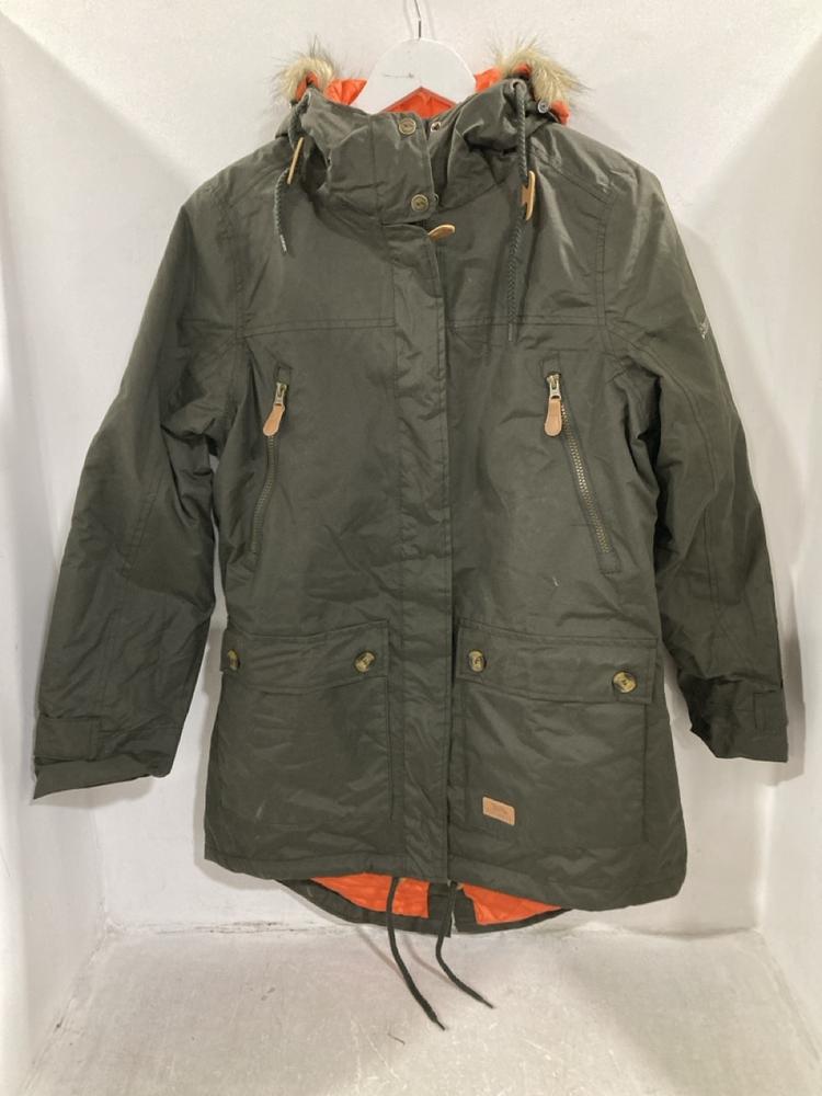 Lot 320  
            Chesterfield SR44 - Parcel Delivery Only 

                
TRESPASS COAT IN GREEN SIZE L (LOCATION: F2)