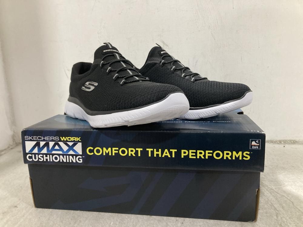 Lot 328  
            Chesterfield SR44 - Parcel Delivery Only 

                
SKECHERS TRAINERS IN BLACK SIZE 7 TO INCLUDE SKECHERS TRAINERS IN BLACK SIZE 6.5 ...