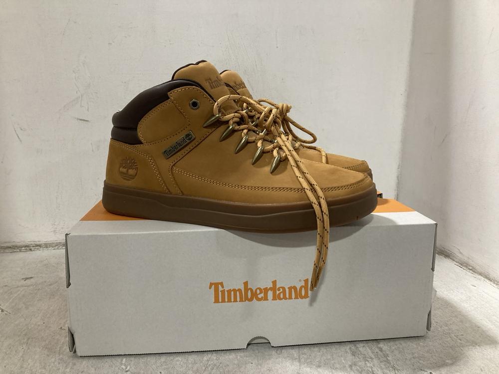 Lot 333  
            Chesterfield SR44 - Parcel Delivery Only 

                
TIMBERLAND DAVIS SQUARE LACE SNEAKER SIZE 8.5 IN WHEAT (LOCATION: F3)