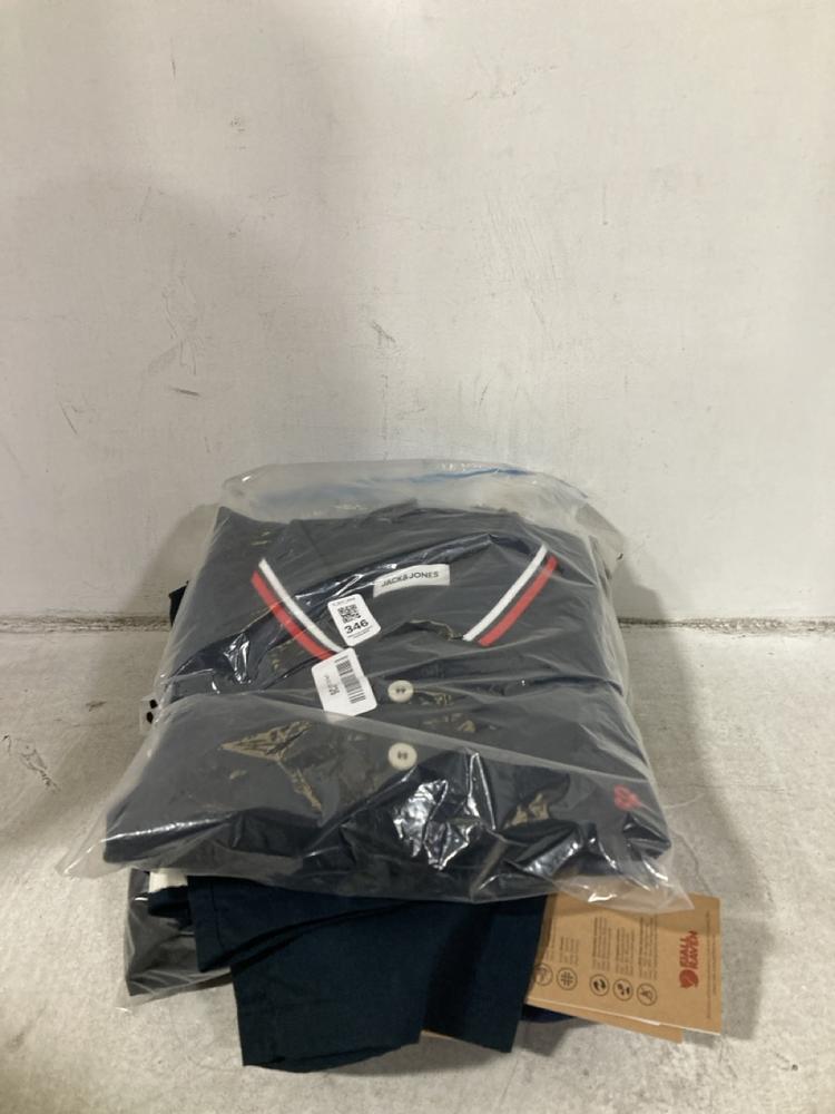 Lot 346  
            Chesterfield SR44 - Parcel Delivery Only 

                
5 X ASSORTED CLOTHING ITEMS TO INCLUDE JACK & JONES POLO SHIRT IN NAVY SIZE XL (L...