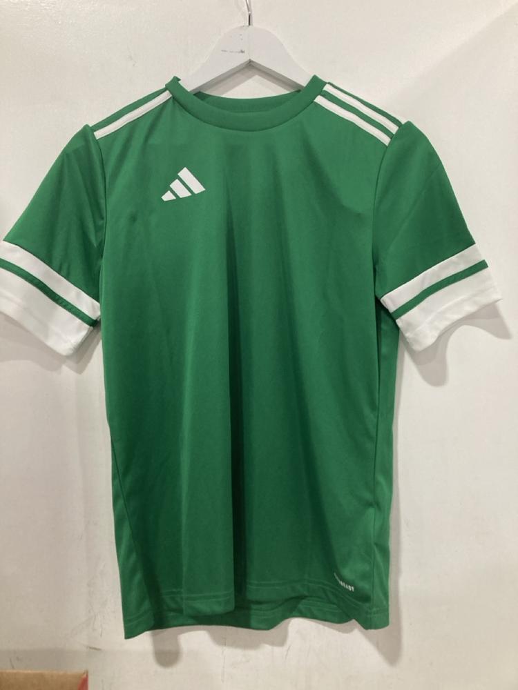 Lot 348  
            Chesterfield SR44 - Parcel Delivery Only 

                
BOX OF ASSORTED KIDS CLOTHES TO INCLUDE ADIDAS SQUA25 JSY Y IN GREEN SIZE 13 (LOC...
